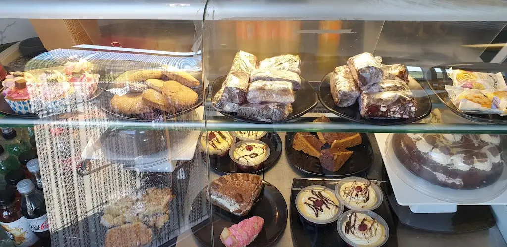 Seventeen_Kelloe_slider_image_3