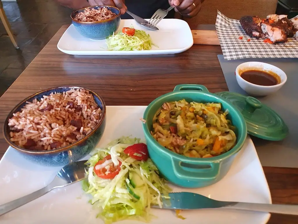 K H_The Packhorse_Kensworth_review