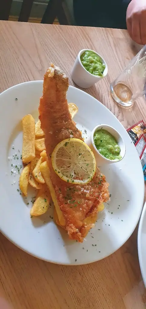 Menu_Hare and Hounds_Keresley_image_2