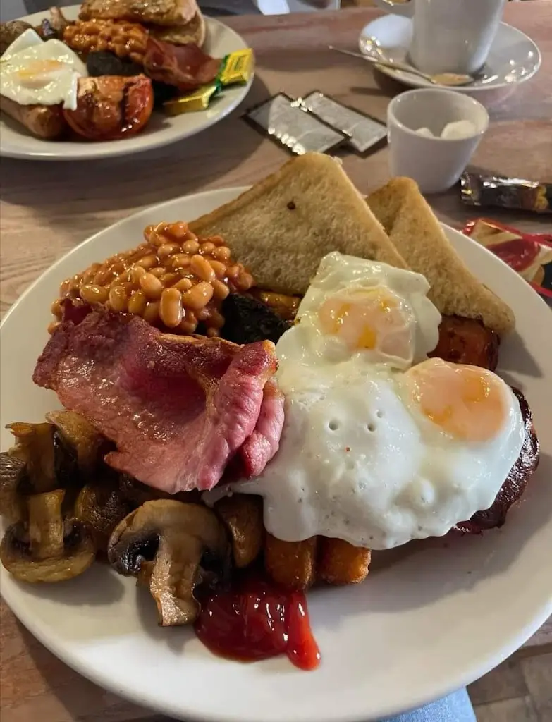 Menu_Hare and Hounds_Keresley_image_5