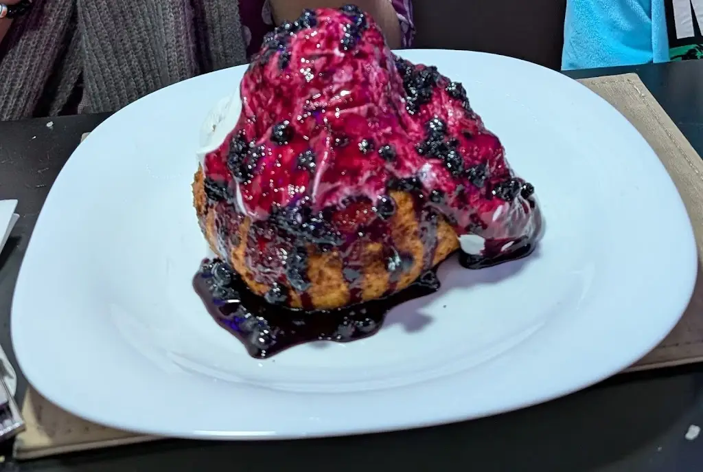 Ahil Raja Thanu Maheswari_THE GRILL FATHER Restaurant Românesc_Keresley_review