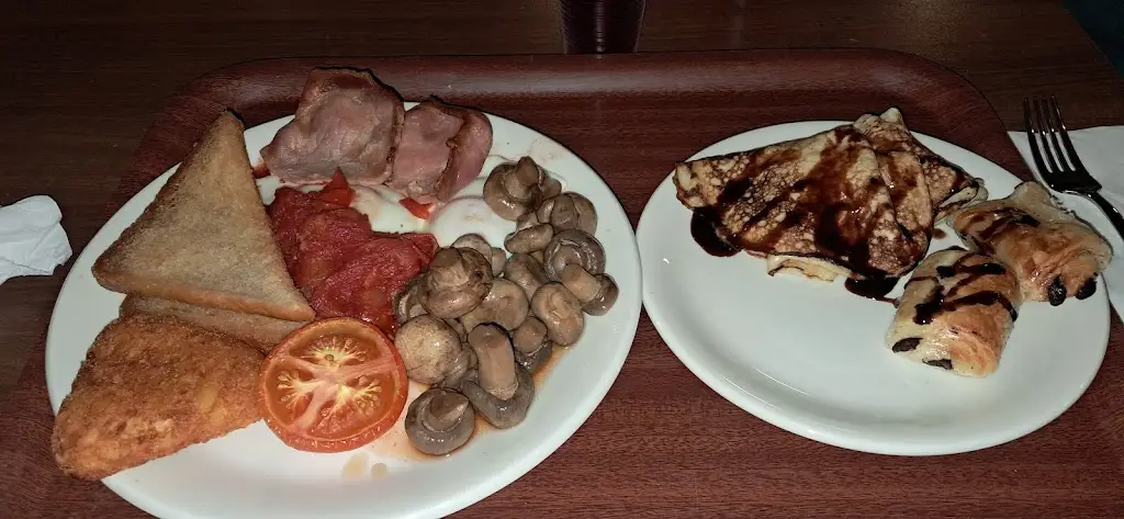 Connor Creswick_The Deck_Ingoldmells_review