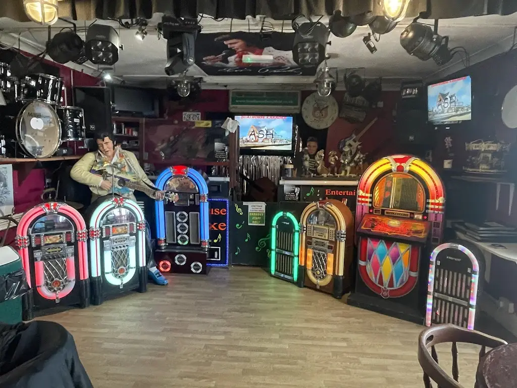 Paul Cater_The Boat House_Ingoldmells_review