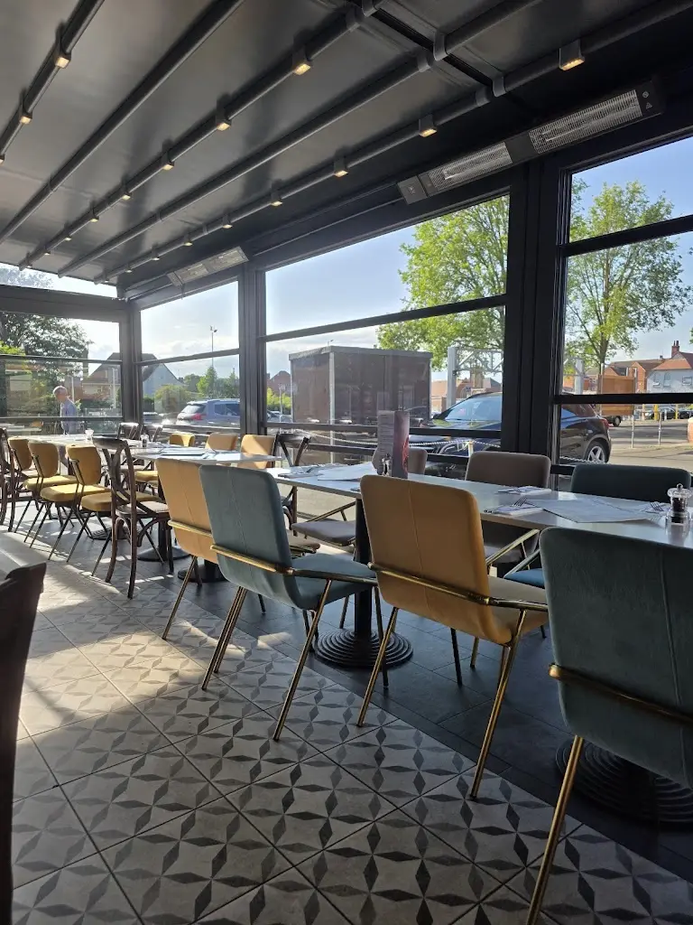 Nina Than_Tarantino Restaurant_Ingoldmells_review