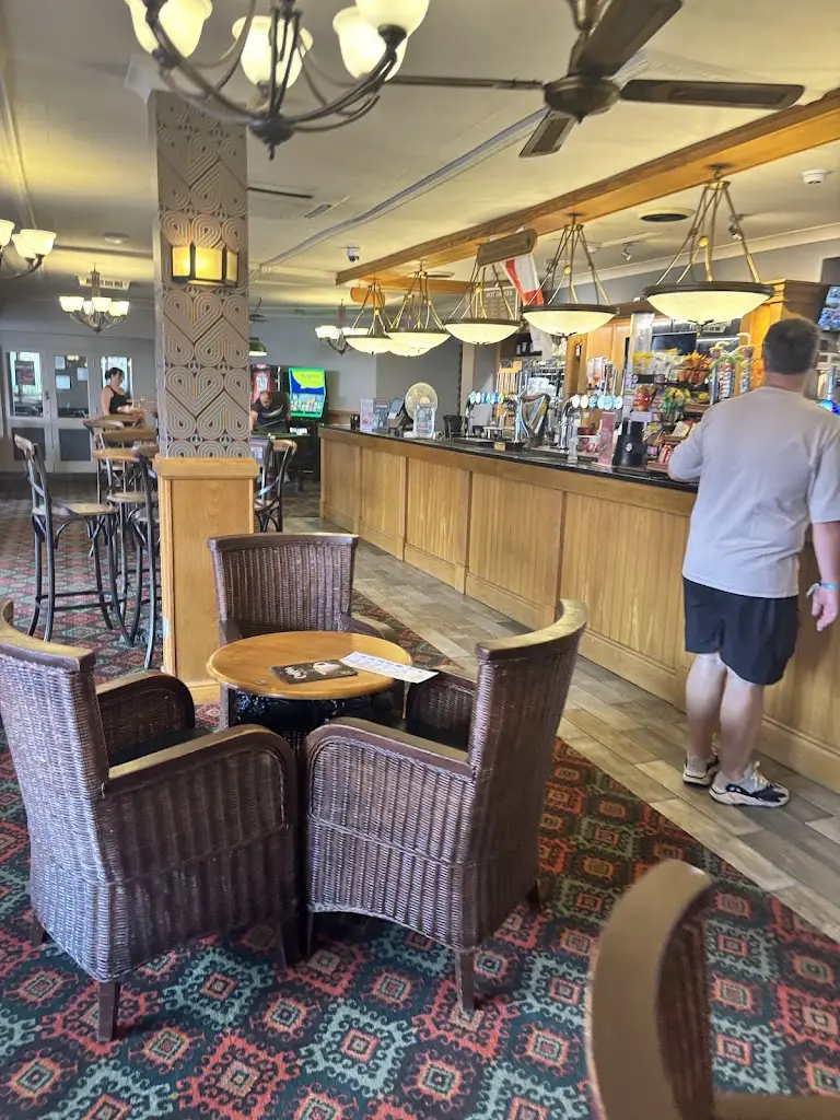 The Oasis Bar_Ingoldmells_slider_image_2