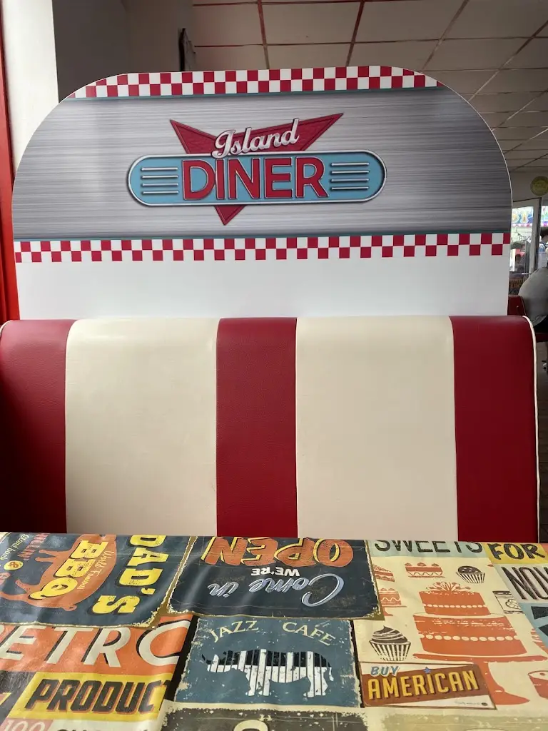 Menu_Island Diner_Ingoldmells_image_2
