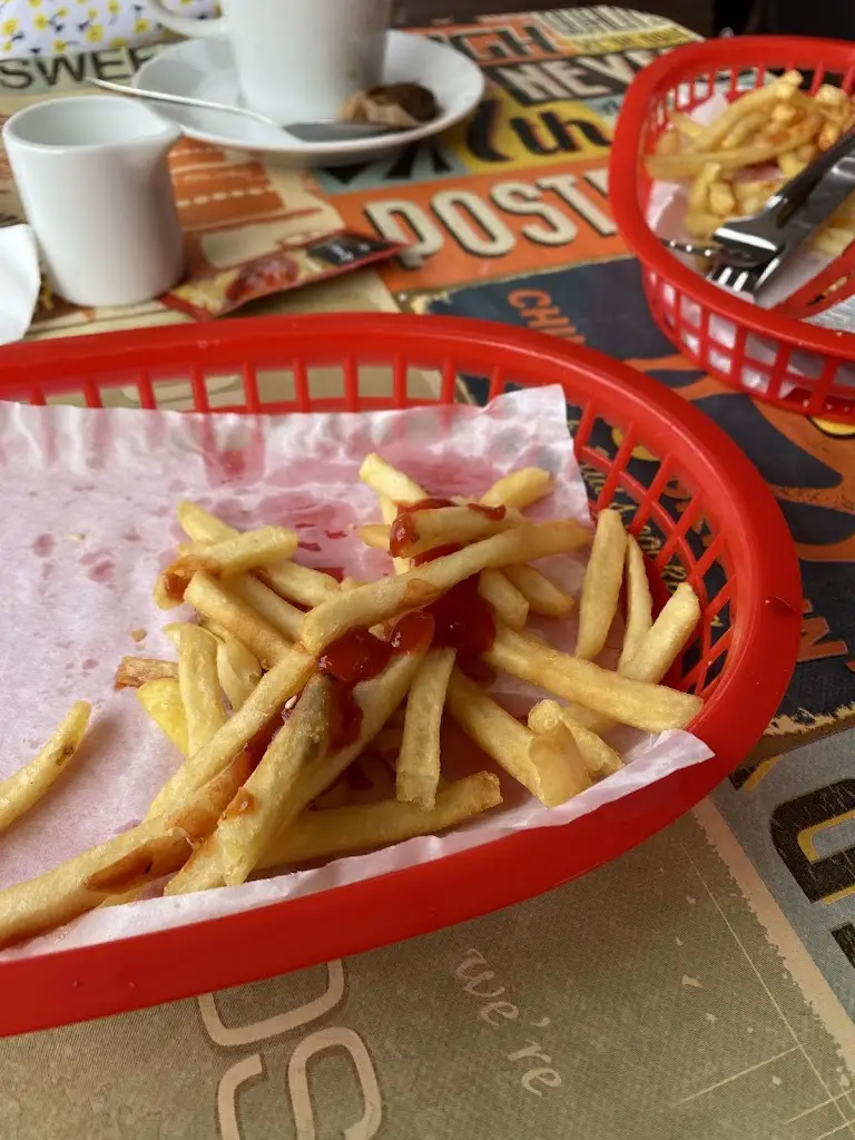 Menu_Island Diner_Ingoldmells_image_5