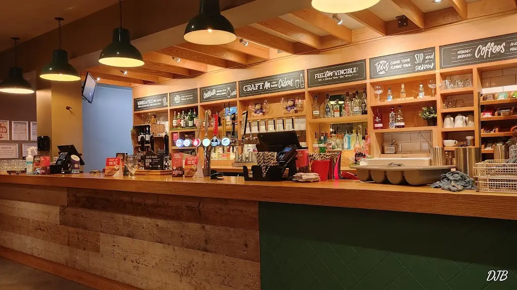 Helen and David Brown_The Steamboat Cookhouse + Pub_Ingoldmells_recensione