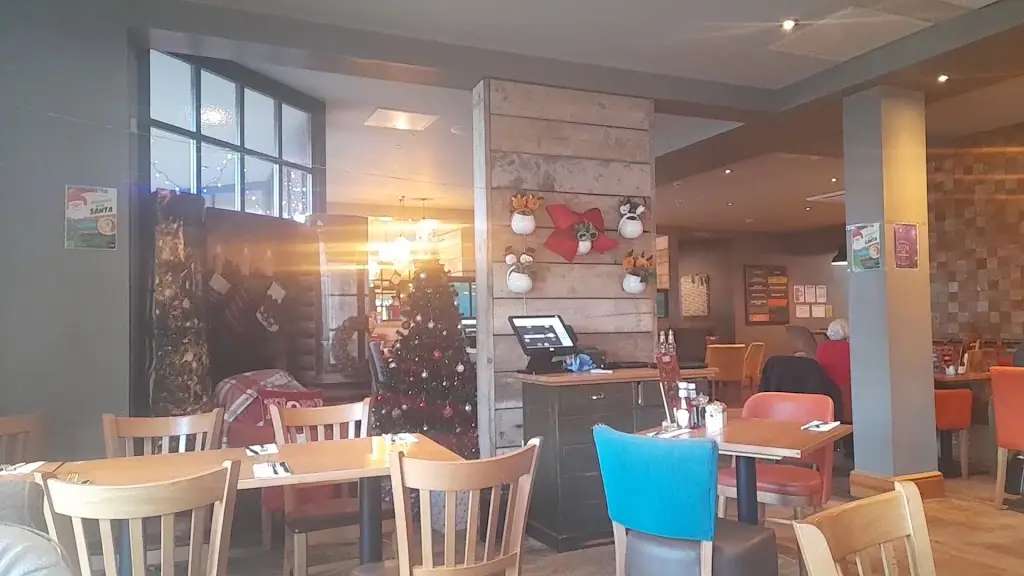 The Steamboat Cookhouse + Pub_Ingoldmells_slider_image_2