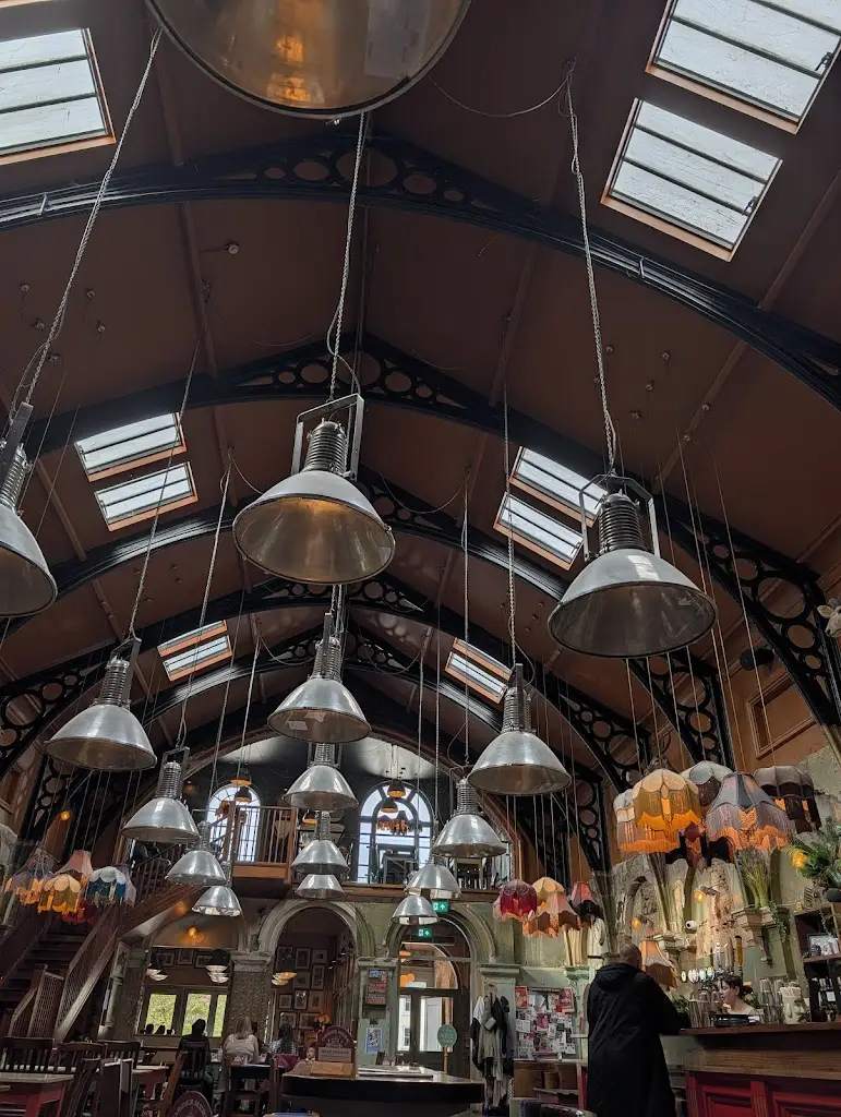 Jonathan L (russywhite)_Kino Lounge_Kettering_recensione