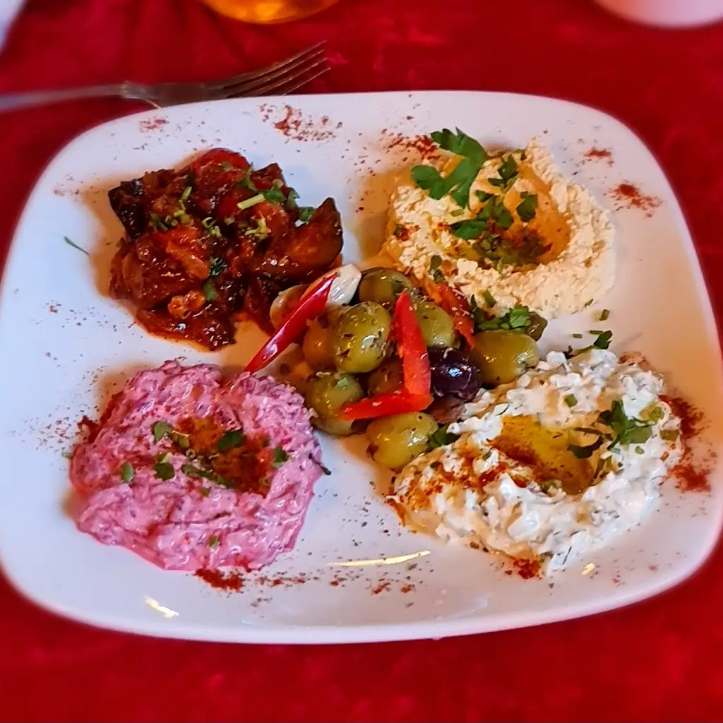 Hilal Restaurant_Kemsing_slider_image_2