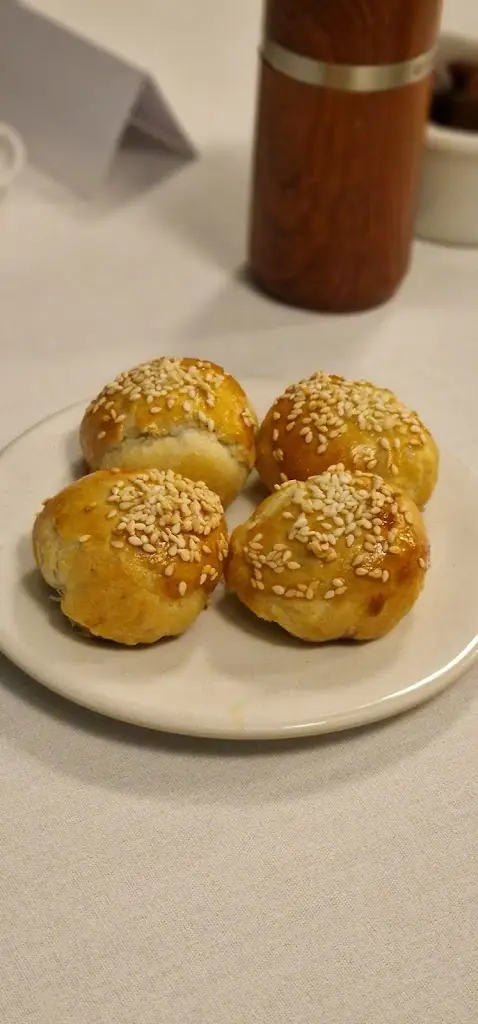 Menu_Three Sisters Sevenoaks_Kemsing_image_1