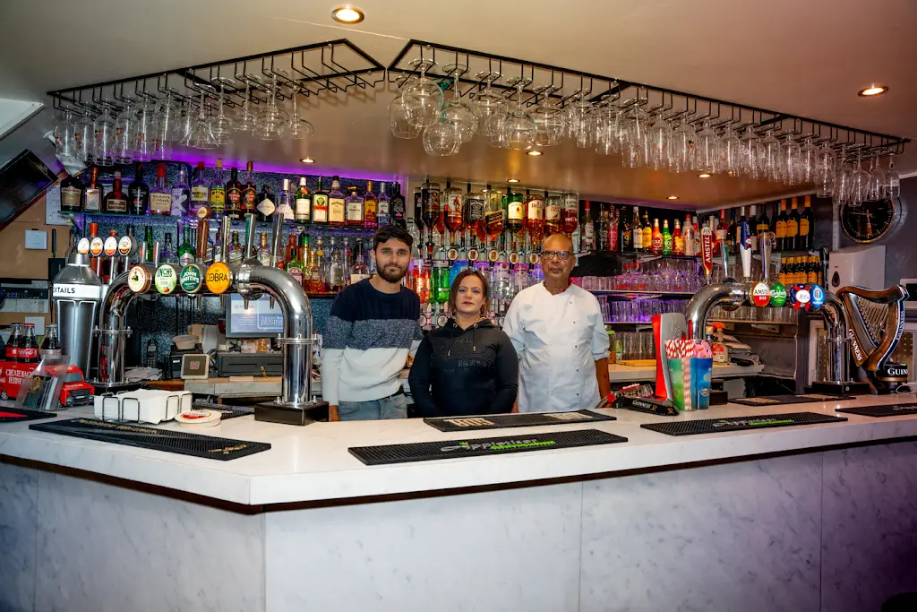 K's lounge_Kenton_slider_image_1