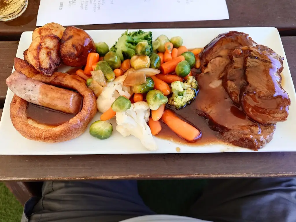 KEITH Hammond_Sailors Home_Kessingland_review