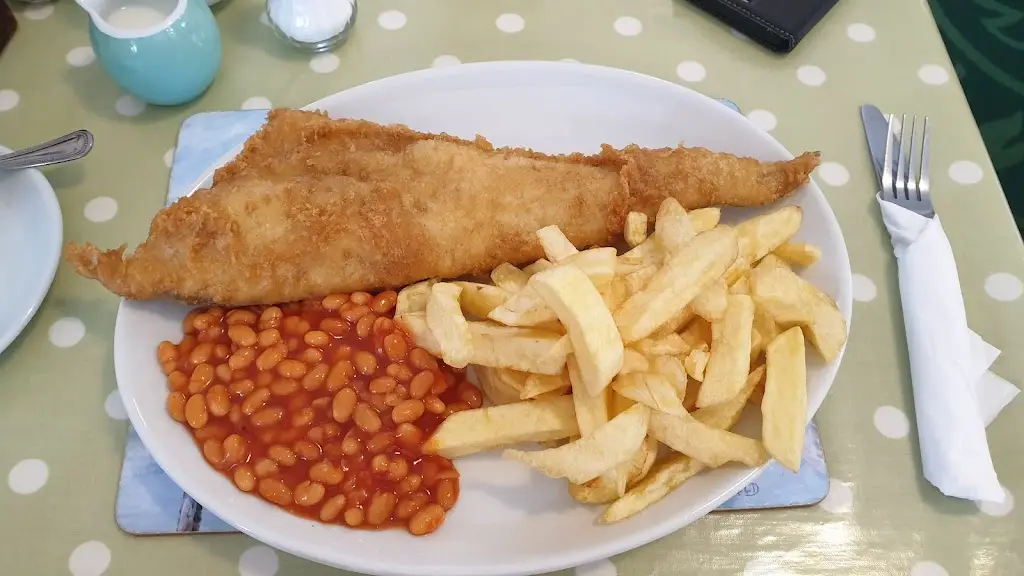 Mick V_Beach Fish & Chip Shop_Kessingland_review