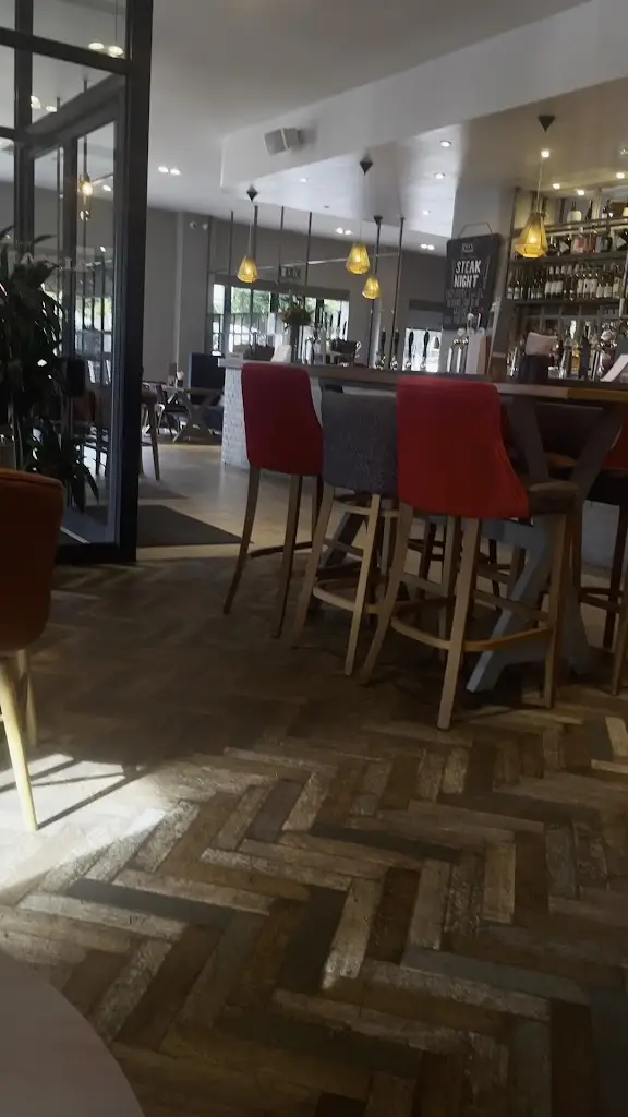 The Almanack_Kenilworth_slider_image_2