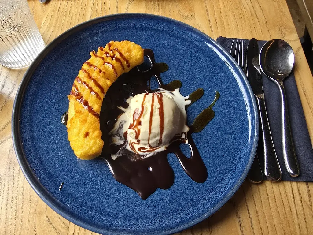 Charles Reynolds_The Station House @ Poms_Kenilworth_recensione