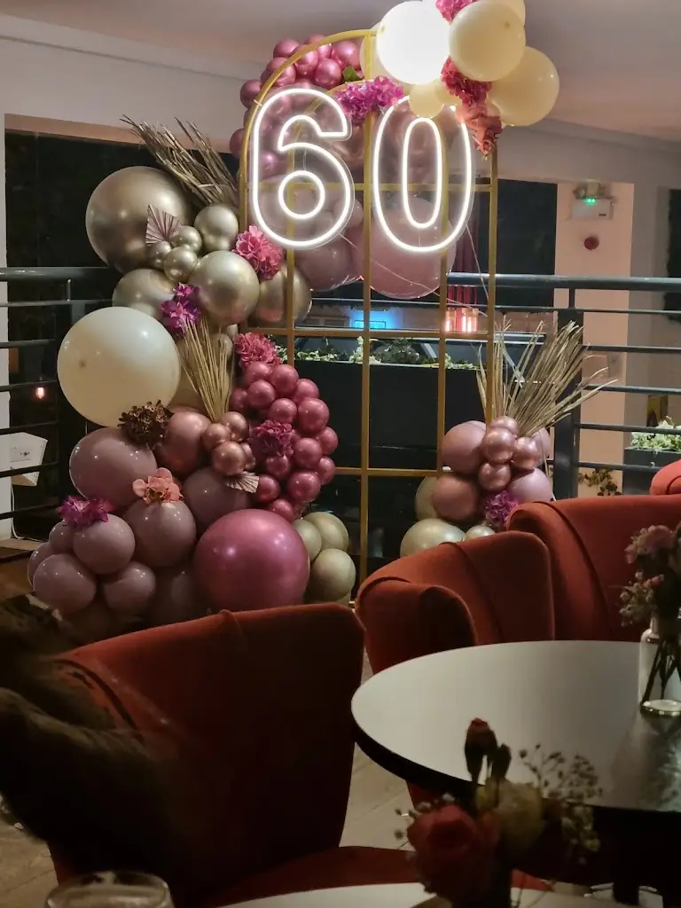 Mary De Bianchi_Lil Greens_Kenilworth_review