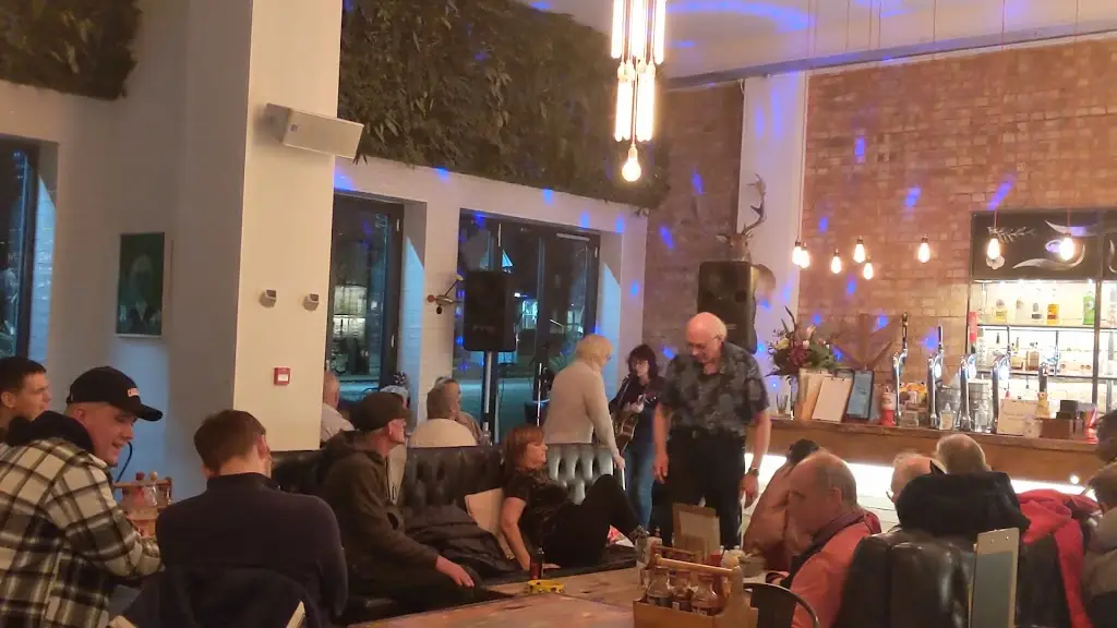 Lil Greens_Kenilworth_slider_image_2