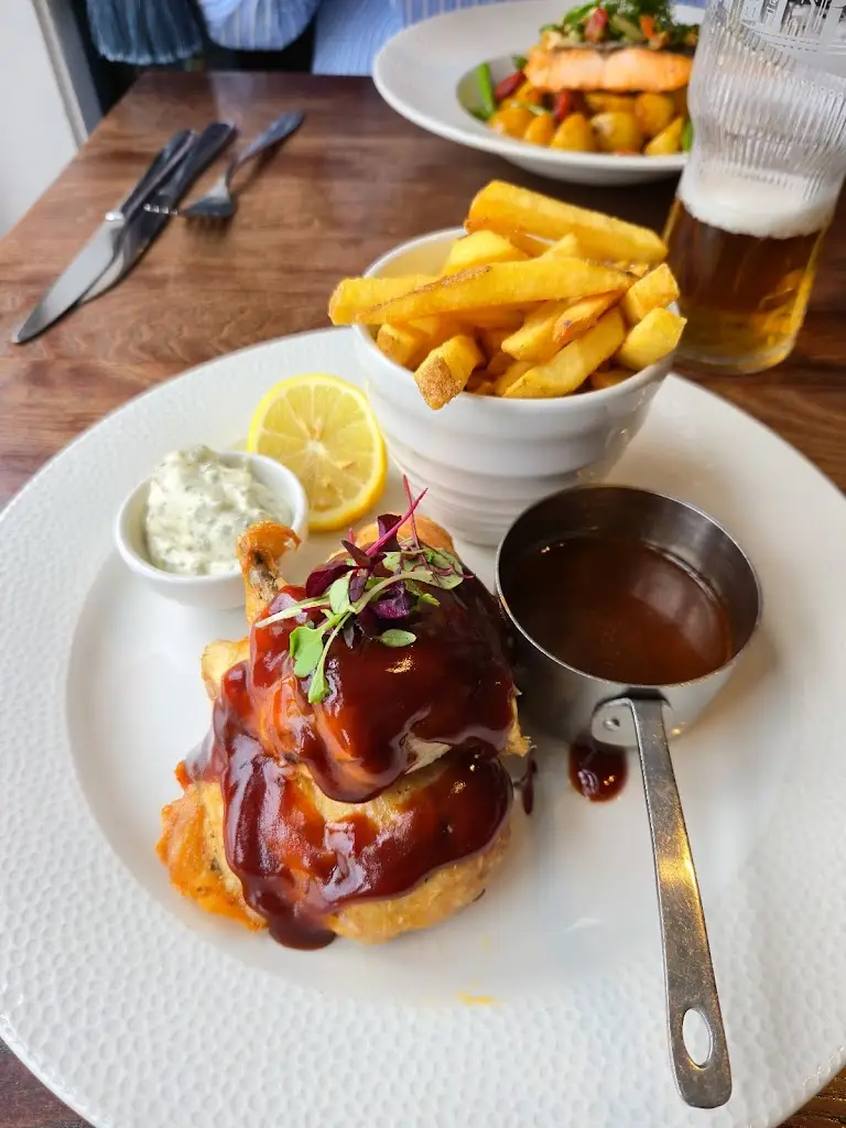 Gary Rudd_Queen & Castle Kenilworth_Kenilworth_review