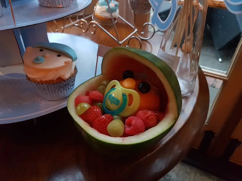 Menu_Virgins & Castle_Kenilworth_image_7