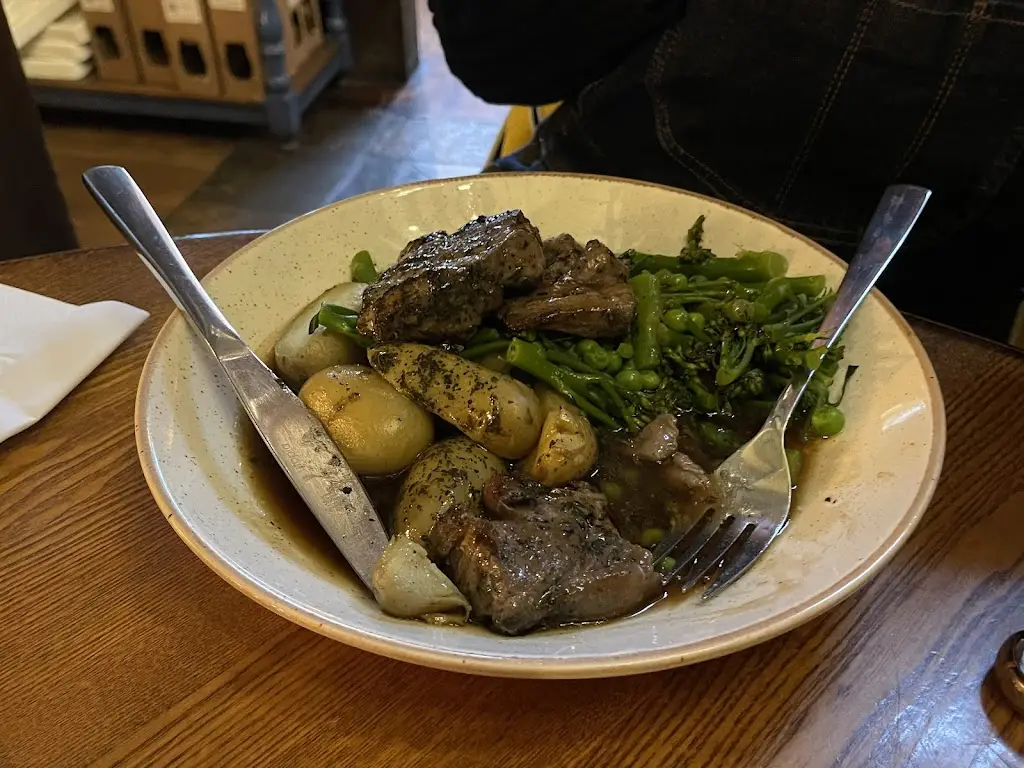 Tizer_Virgins & Castle_Kenilworth_review