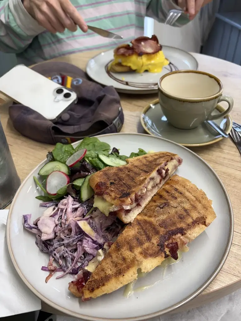 Leah Goodwin_Dodies_Kibworth Harcourt_review