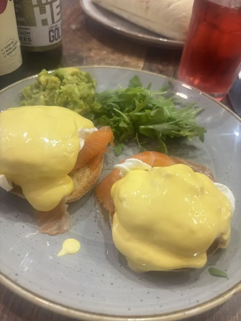 Tessa Raebeck_Merienda_Keswick_review