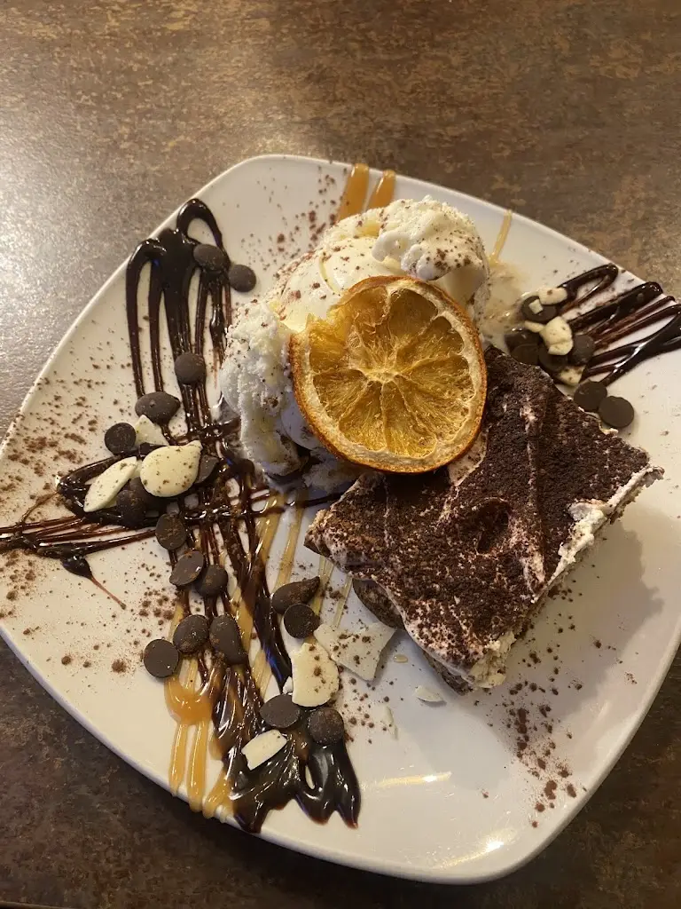 Ian Paish_Casa Bella_Keswick_review