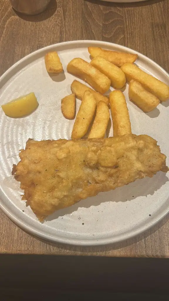 Matt T_The Fox_Bar Hill_review