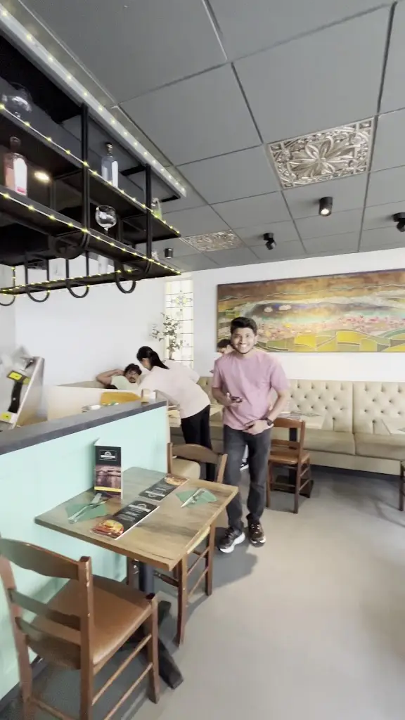 Woodstone Pizza & Flamegrill Keswick_Keswick_slider_image_2