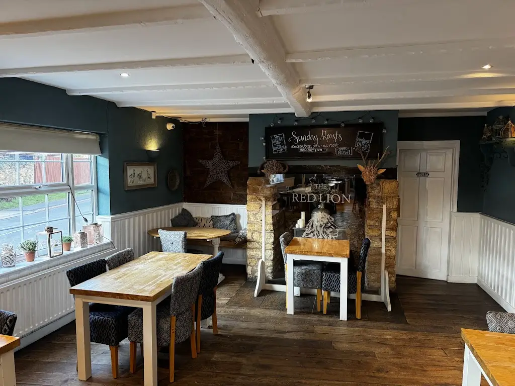 The Red Lion_Kilsby_slider_image_3