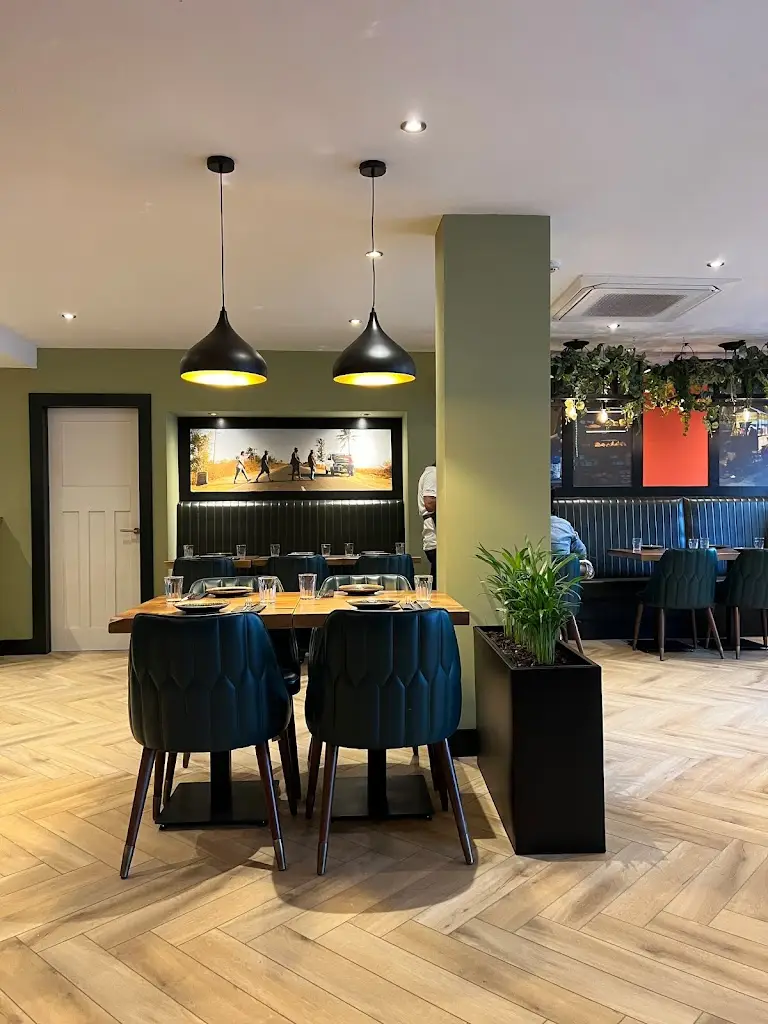 Golpo Bengal Cafe & Restaurant restaurante en Bar Hill