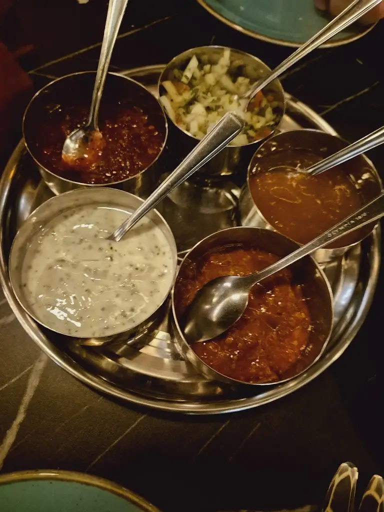 Menu_Akhtars Restaurant_Killamarsh_immagine_8