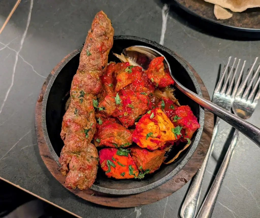 Akhtars Restaurant_Killamarsh_slider_image_3