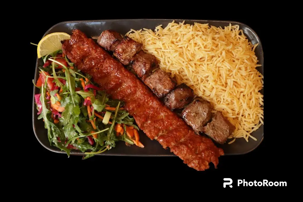 Ariana II_Kilburn_slider_image_3