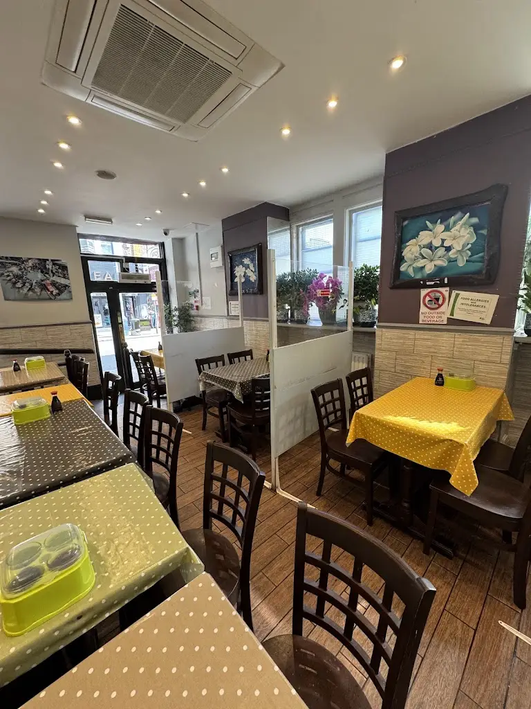 Spicy Basil_Kilburn_slider_image_3