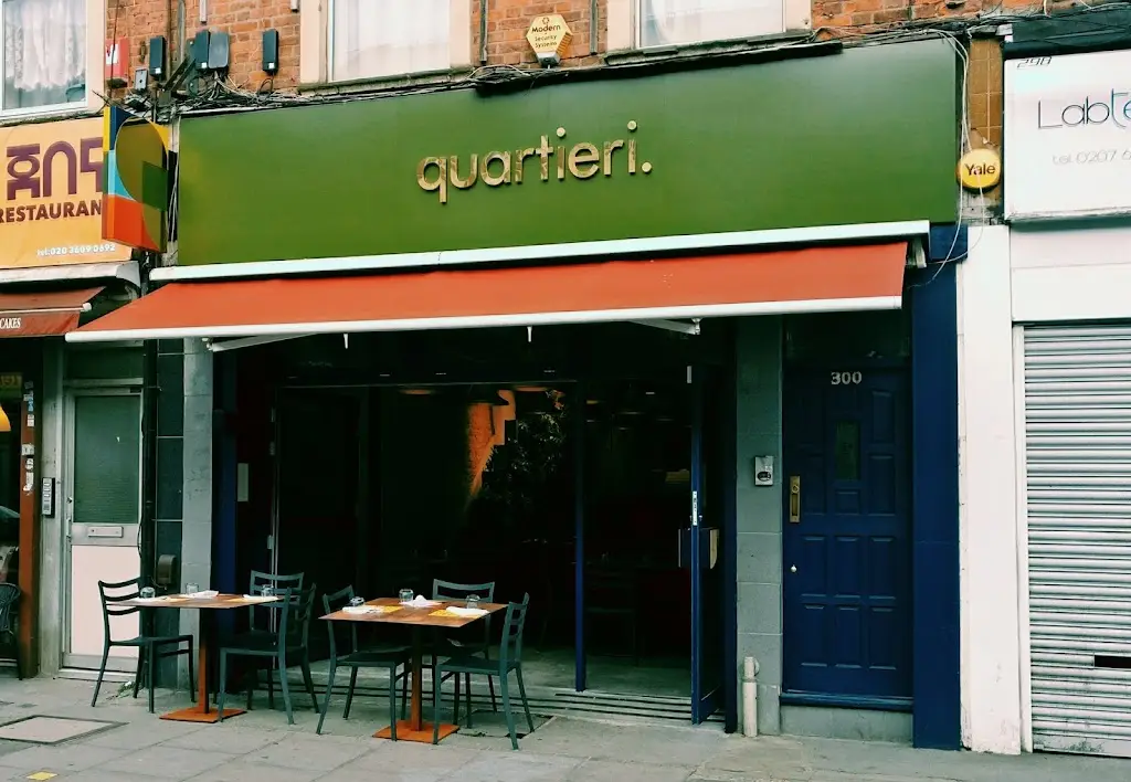 Quartieri italian restaurant ristorante a Kilburn