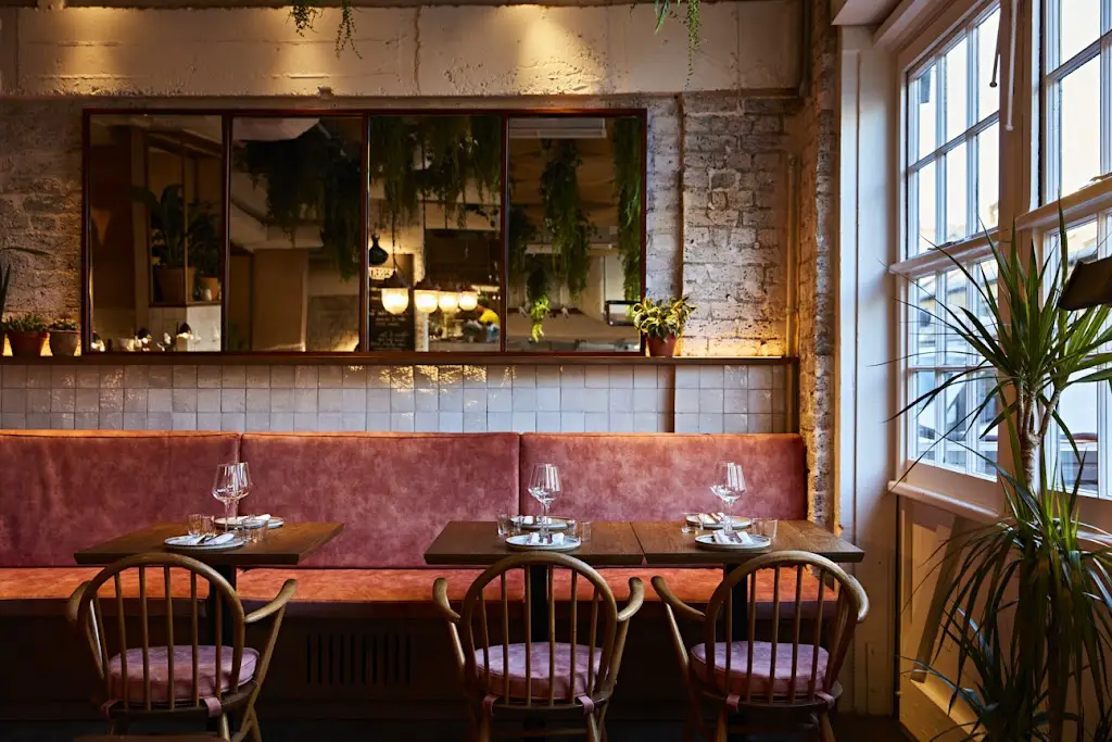 Carmel Queen's Park restaurant in Kilburn