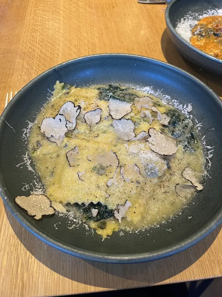 Joe Littler_Didi & Franc_Kennington_review