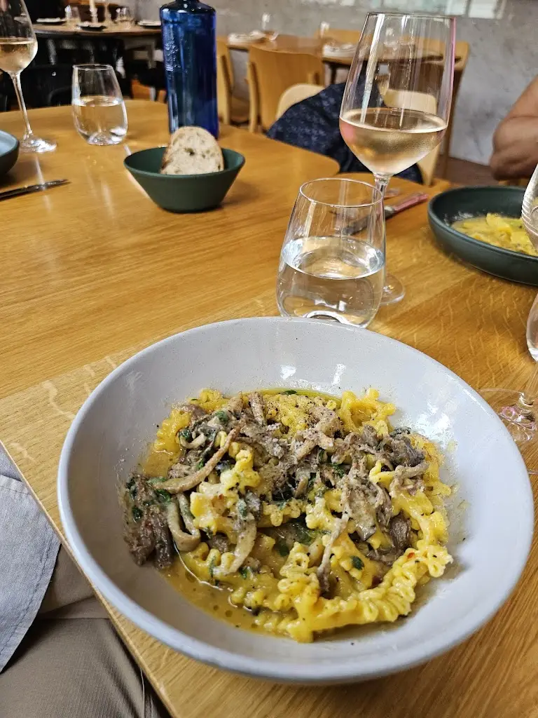 Didi & Franc_Kennington_slider_image_2