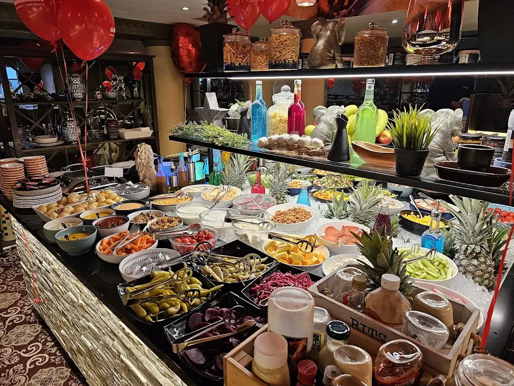 Aagrah Garforth_Aberford_slider_image_3