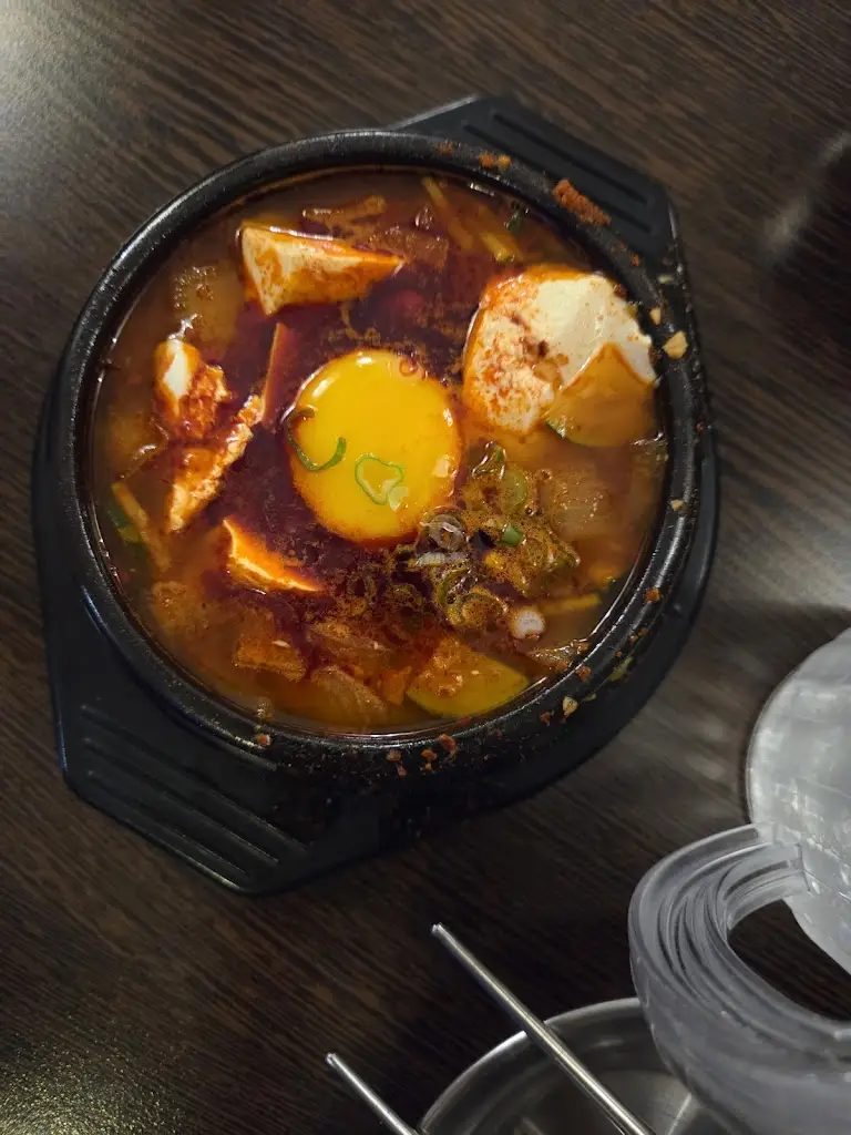 Kinshasa Tofari-An'Mai_Jihwaja_Kennington_review