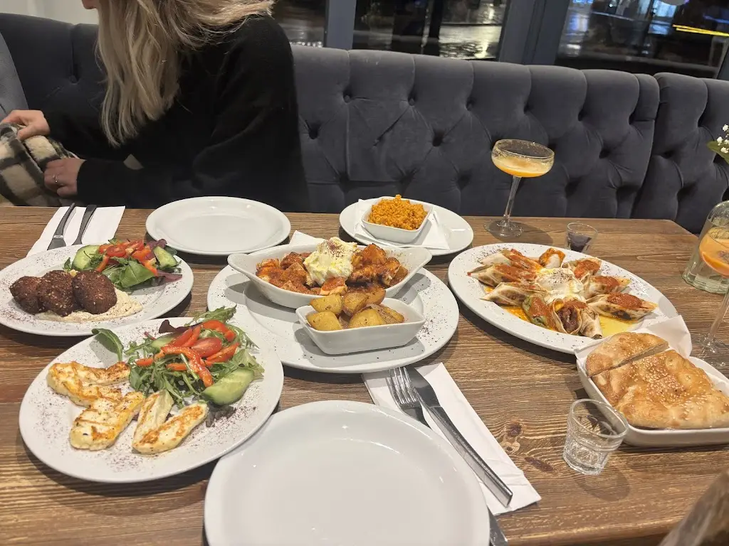 MyLe Luong_Roka The Square_Bagshot_review