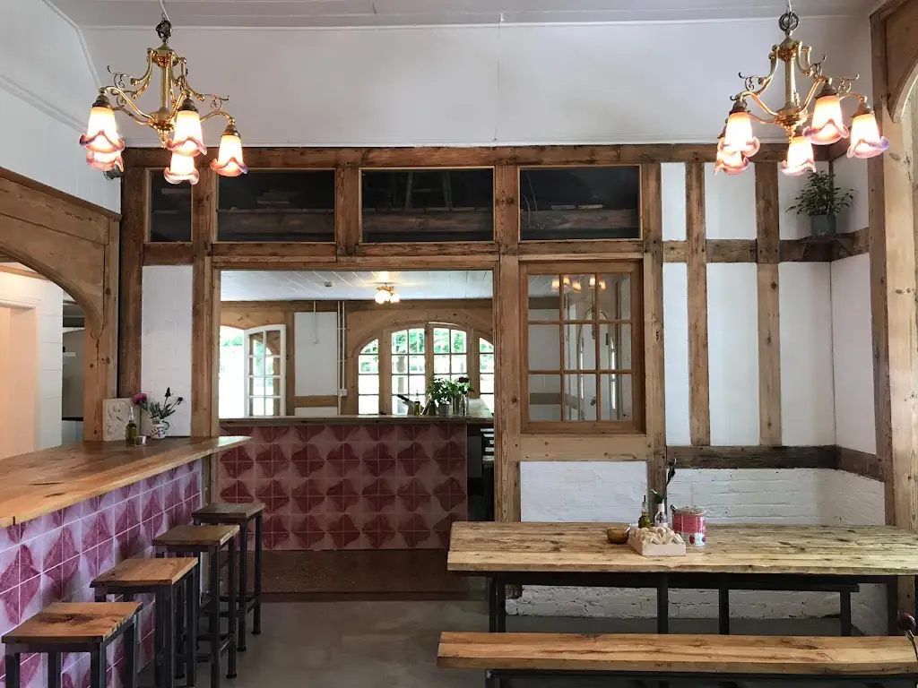 Collective - Kennington Park Cafe restaurant in Kennington