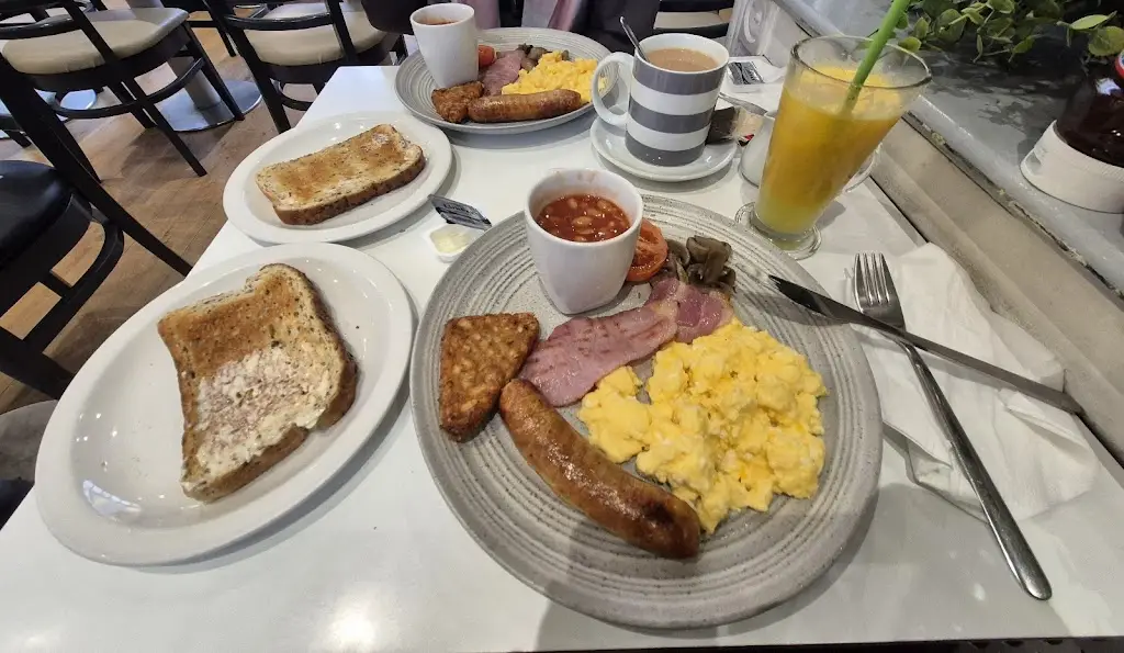 Menu_I Due Amici Garden Cafe_Kennington_image_4