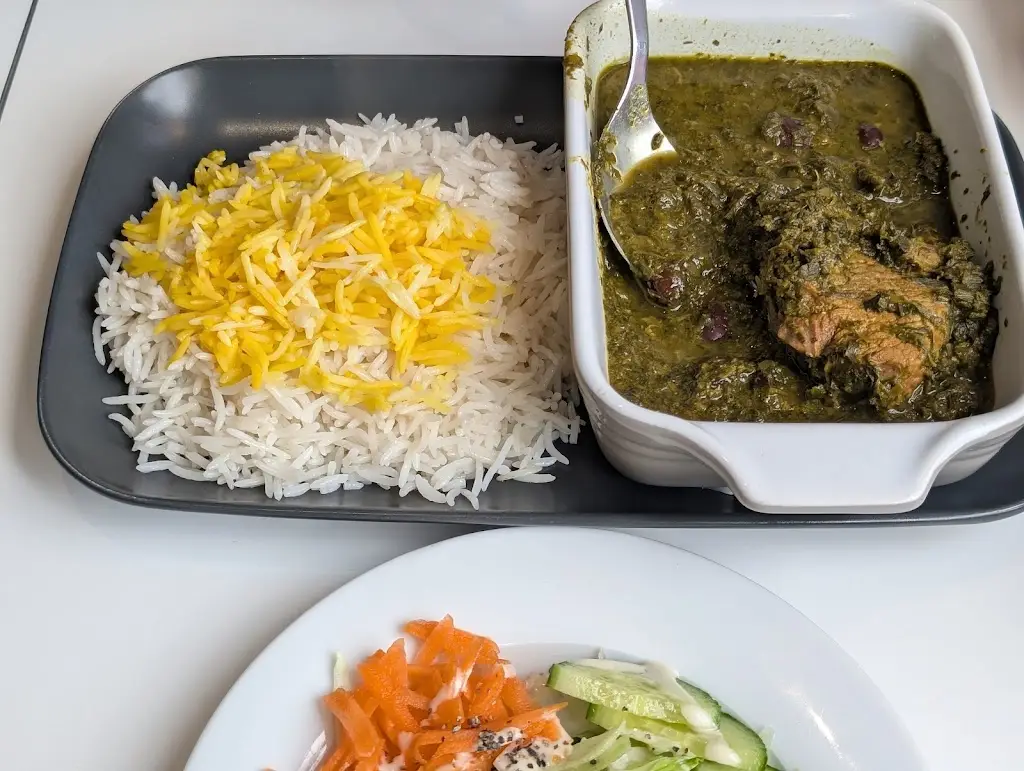 karla oliveira_I Due Amici Garden Cafe_Kennington_review