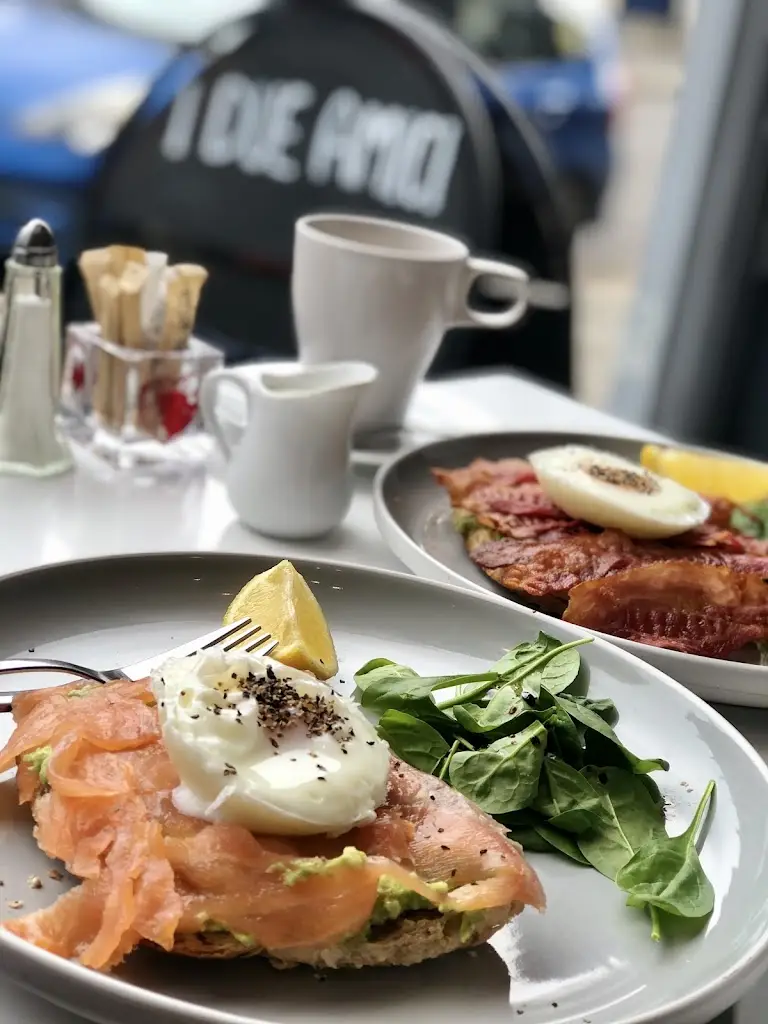 I Due Amici Garden Cafe_Kennington_slider_image_3