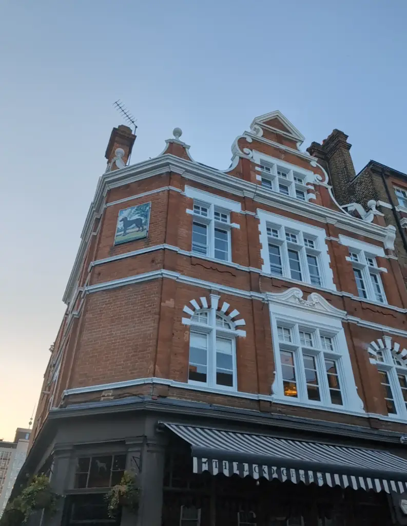 Joshua lemieux_The Black Dog_Kennington_recensione