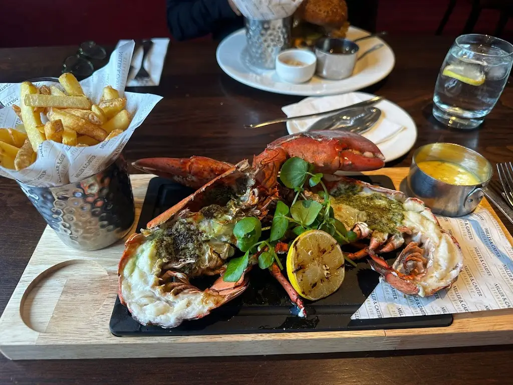 Soja Herman_Miller & Carter Bagshot_Bagshot_review